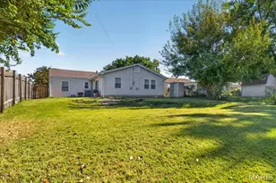 165 Brackleigh Ln, Florissant, MO 63031 - Photo 18