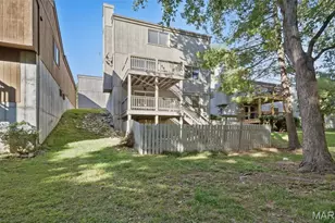 1675 Country Hill Ln, Ballwin, MO 63021 - Photo 34