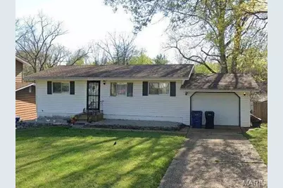 448 Golden Valley Drive, Saint Louis, MO 63129 - Photo 1