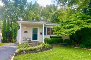 7582 Blackberry Ave, Saint Louis, MO 63130 - Photo 1