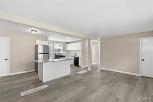 1546 Kappel Dr, Saint Louis, MO 63136 - Photo 8