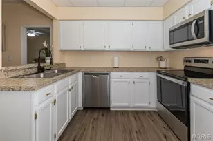 10905 Vauxhall Dr, Creve Coeur, MO 63146 - Photo 10