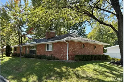 35 Connie Drive, Saint Charles, MO 63301 - Photo 2