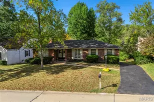 1071 Port Diane Dr, Saint Louis, MO 63146 - Photo 28