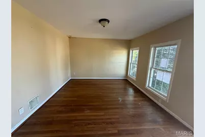 7625 Belwood Drive, Saint Louis, MO 63121 - Photo 4