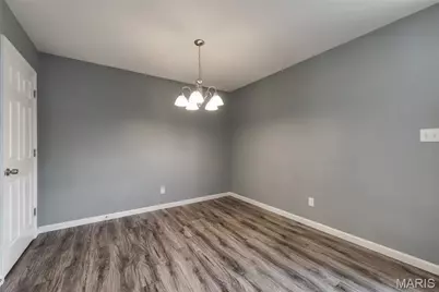 305 Willott Square Drive, Saint Peters, MO 63376 - Photo 18
