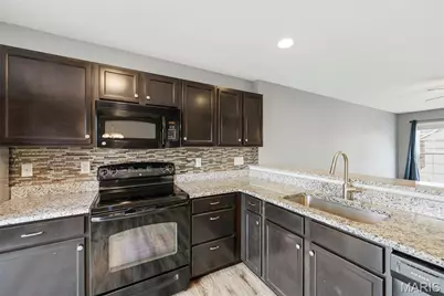 305 Willott Square Drive, Saint Peters, MO 63376 - Photo 24