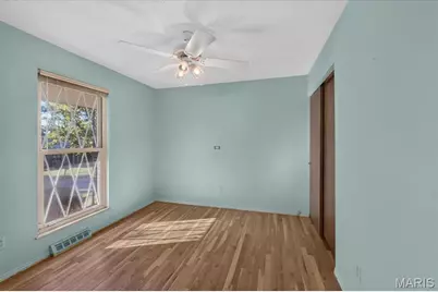 1019 Van Dyke Drive, Ballwin, MO 63011 - Photo 28