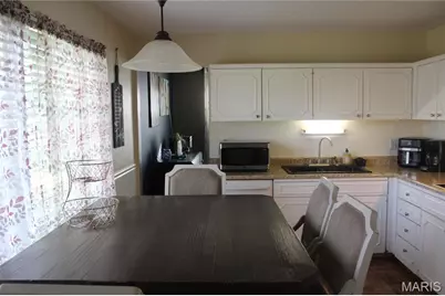 6 Cornflower Court, Florissant, MO 63033 - Photo 10