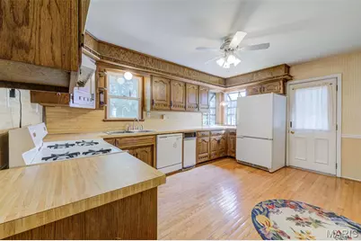 312 Saint Louis Avenue, Ferguson, MO 63135 - Photo 12