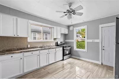 6604 Etzel Avenue, University City, MO 63130 - Photo 10
