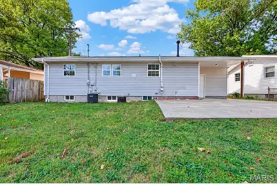 30 Cortez Drive, Florissant, MO 63031 - Photo 4