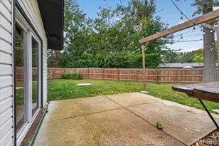 12453 Westport Dr, Saint Louis, MO 63146 - Photo 34