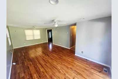 3535 Welland Avenue, Bridgeton, MO 63044 - Photo 8