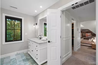 12525 Darien Drive, Town and Country, MO 63141 - Photo 40