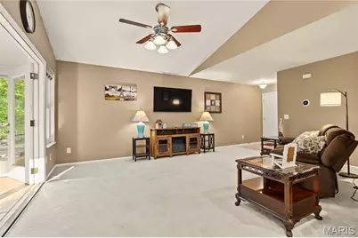 887 Caleb Crossing, Fenton, MO 63026 - Photo 6