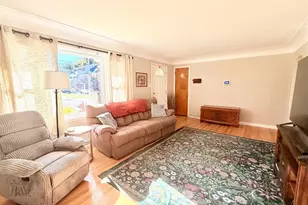 215 E 4th St, Washington, MO 63090 - Photo 6