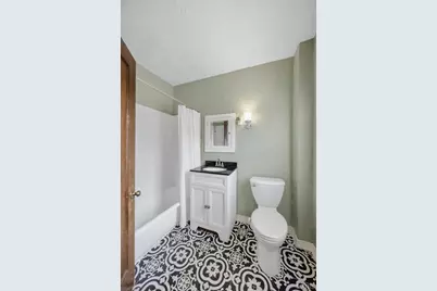 8510 S Laclede Station Road, Saint Louis, MO 63123 - Photo 18