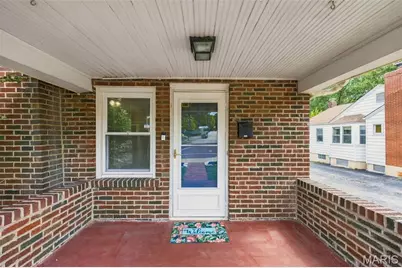 8510 S Laclede Station Road, Saint Louis, MO 63123 - Photo 2