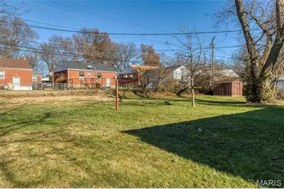 8135 Canton Avenue, University City, MO 63130 - Photo 16