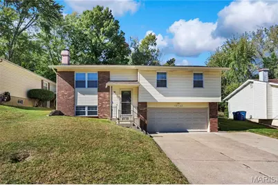 1371 McKelvey Road, Maryland Heights, MO 63043 - Photo 4