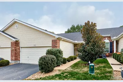 814 Woodside Trails Drive, Ballwin, MO 63021 - Photo 2