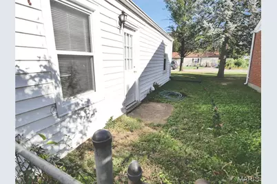 11258 Saint Damian Drive, Saint Ann, MO 63074 - Photo 24