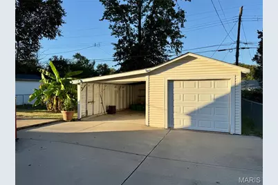 9633 Echo Lane, Overland, MO 63114 - Photo 4