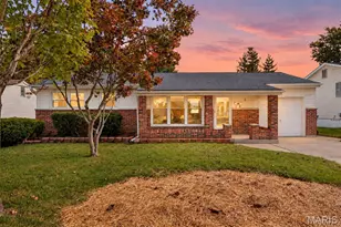 11 Montclair Ct, Florissant, MO 63033 - Photo 1