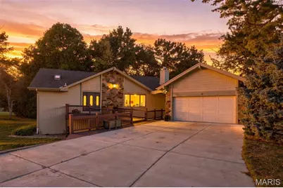 18 Clermont Court, Lake Saint Louis, MO 63367 - Photo 2