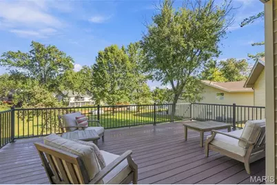 18 Clermont Court, Lake Saint Louis, MO 63367 - Photo 4
