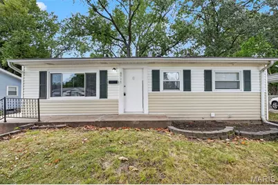 6717 Lightwood Drive, Hazelwood, MO 63042 - Photo 2