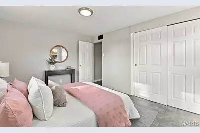8454 Engler Avenue, Saint John, MO 63114 - Photo 10