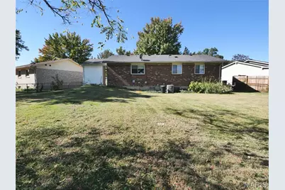 2580 Hedgerow Drive, Florissant, MO 63031 - Photo 18