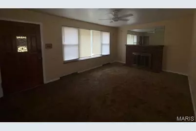 333 S Elizabeth Avenue, Ferguson, MO 63135 - Photo 4