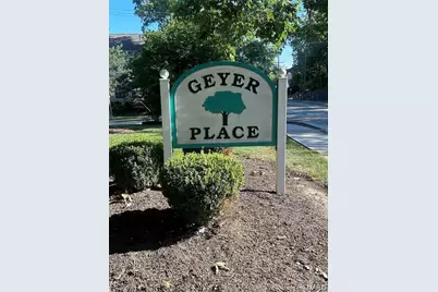 425 S Geyer Road #H, Kirkwood, MO 63122 - Photo 16