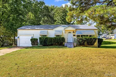 10327 Ashbrook Drive, Bellefontaine Neighbors, MO 63137 - Photo 2