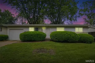 30 Reckamp Dr, Florissant, MO 63033 - Photo 1