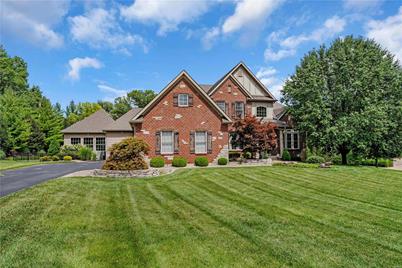 9800 Grandview Estates Drive, Sunset Hills, MO 63127 - Photo 1