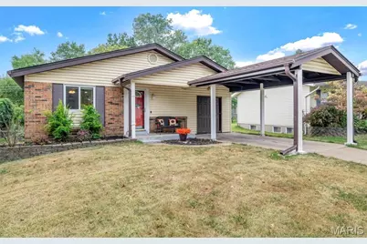 2620 Lindsay Lane, Florissant, MO 63031 - Photo 1