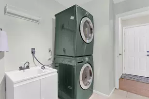 3609 Summer Brook Ct, Oakville, MO 63129 - Photo 18