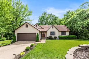 1098 Utz Ln, Hazelwood, MO 63042 - Photo 1