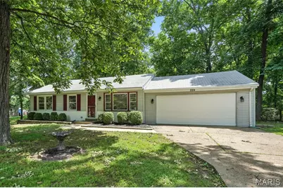 224 New Ballwin Road, Ballwin, MO 63021 - Photo 1