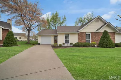 407 Cambridge Place #A, Saint Peters, MO 63376 - Photo 1