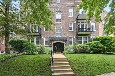 6240 Rosebury Avenue #3W unit 202, Saint Louis, MO 63105 - Photo 1