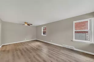 6635 Donald St, Saint Louis, MO 63121 - Photo 2