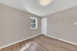 6635 Donald St, Saint Louis, MO 63121 - Photo 12