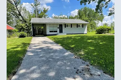 10700 Spring Garden Drive, Saint Louis, MO 63137 - Photo 1