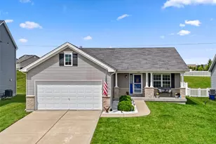 1019 Sweet River Dr, O'Fallon, MO 63366 - Photo 1