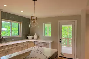 323 E Clinton Pl, Kirkwood, MO 63122 - Photo 30